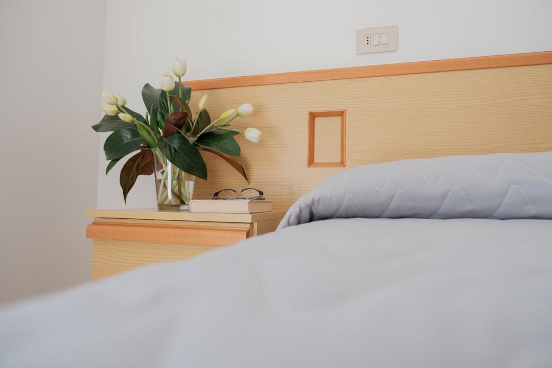 Hotel Aurora Eraclea Mare Eksteriør billede
