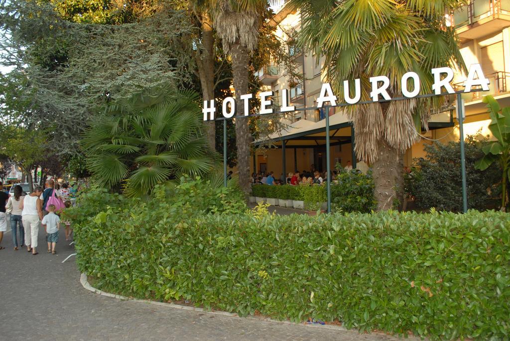 Hotel Aurora Eraclea Mare Eksteriør billede